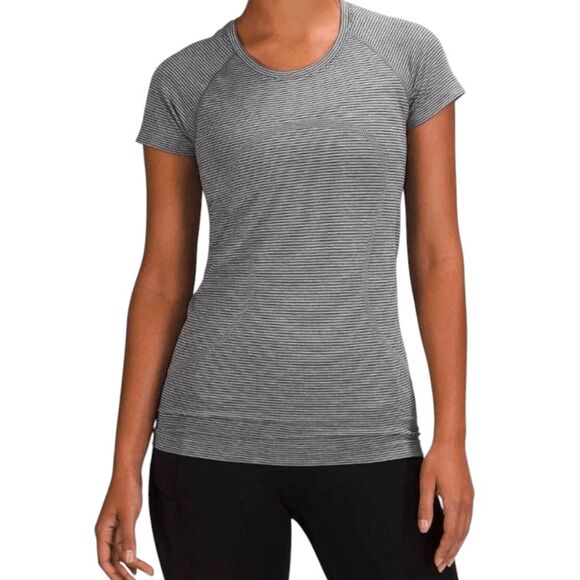 LULULEMON ATHLETICA Swiftly Tech Short Sleeve 2.0 Size 6 - Picture 1 of 4